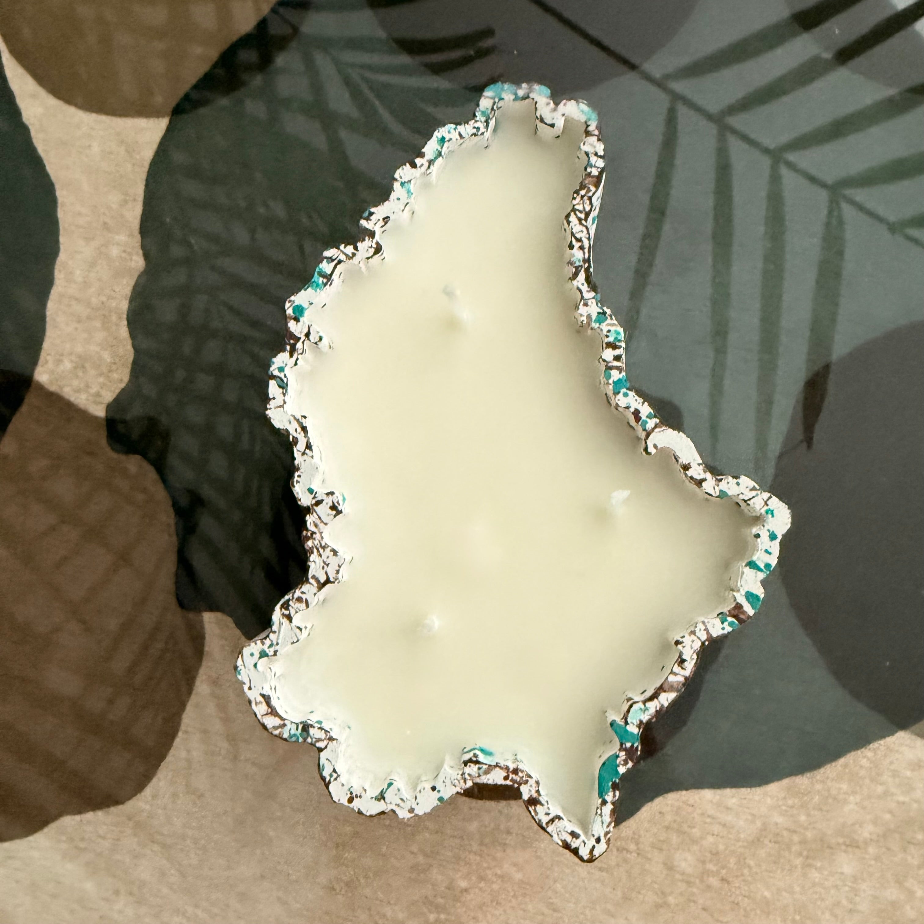 “Luxembourg” abstract candle