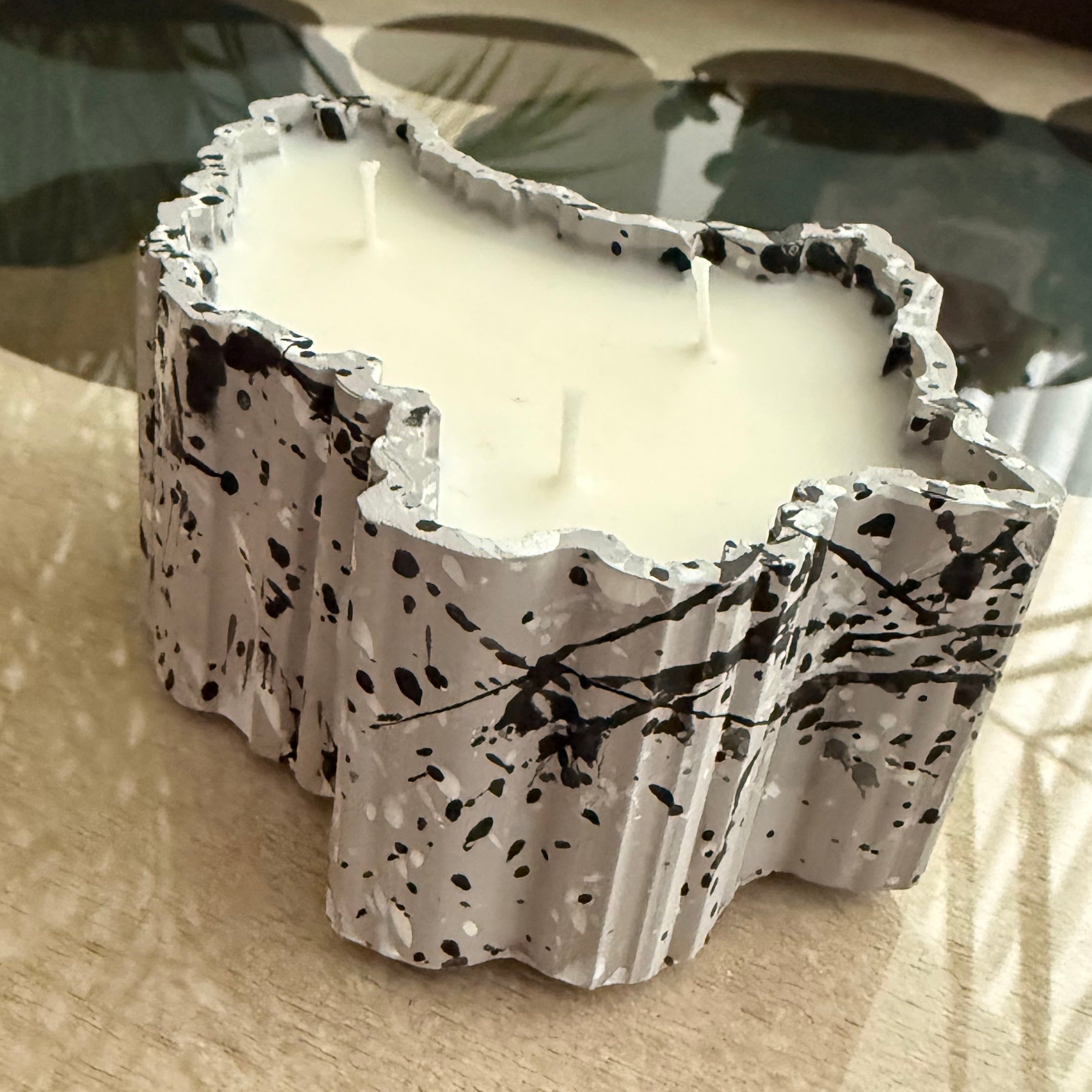 Luxembourg abstract gray, black and white candle