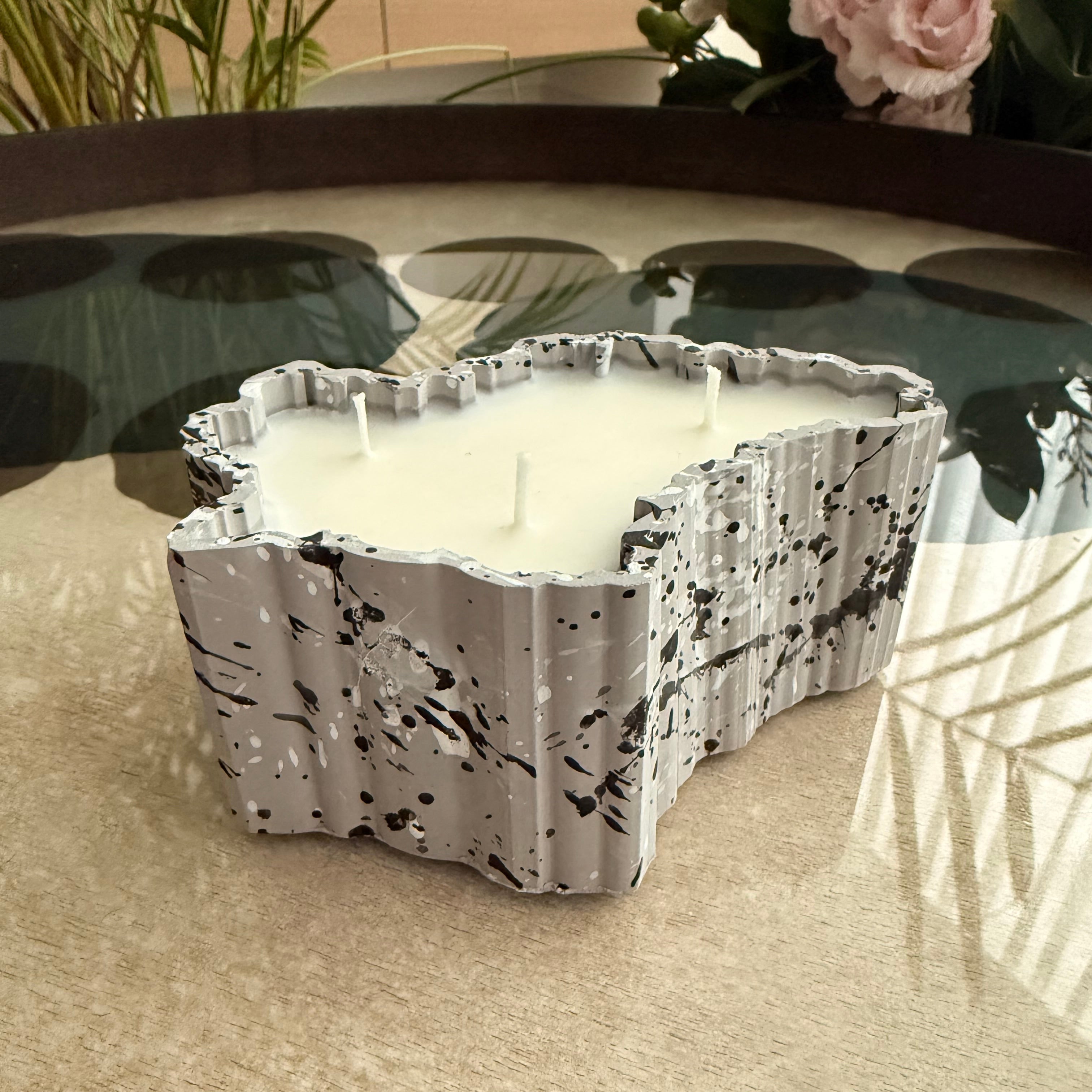 Luxembourg abstract gray, black and white candle